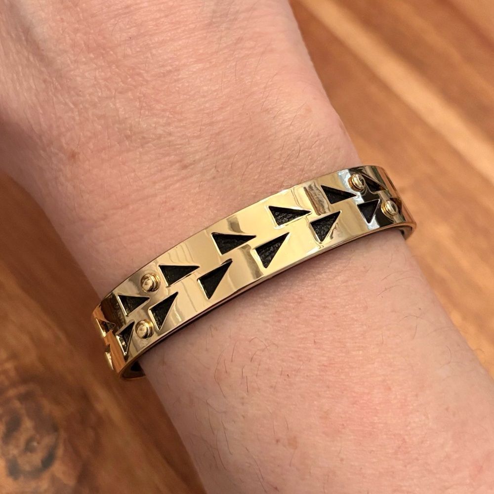 stella & dot | Addison Cuff Bracelet | 2.25” Diameter